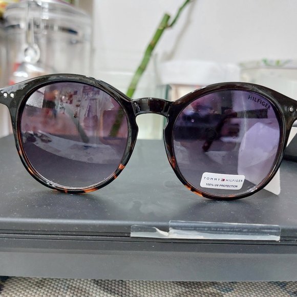 Tommy Hilfiger Sunglasses OL453  H Stickie Intact Stylish Chic Summer Shades - Picture 1 of 7